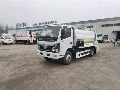 國(guó)六東風(fēng)福瑞卡餐廚垃圾車(chē)，6方餐廚垃圾車(chē)發(fā)往四川