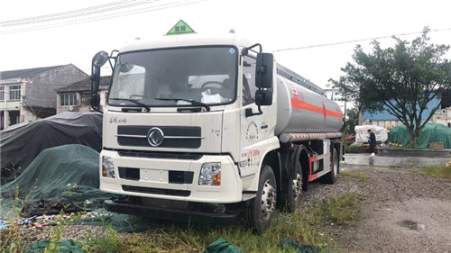 20年9月溫州牌照15噸油車，車況精品，基本沒怎么跑