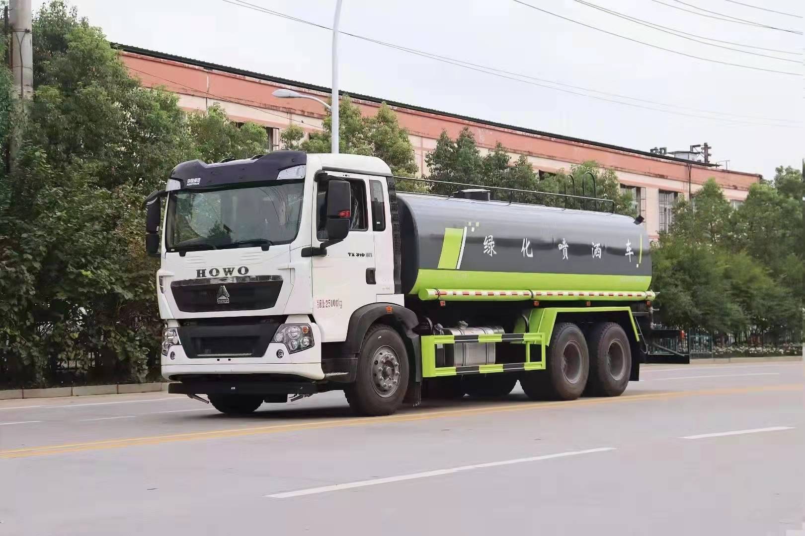 國(guó)六重汽汕德卡后雙橋高端20方環(huán)衛(wèi)灑水車(chē)