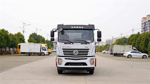 國(guó)六東風(fēng)D3s灑水車(chē)圖片參數(shù)介紹