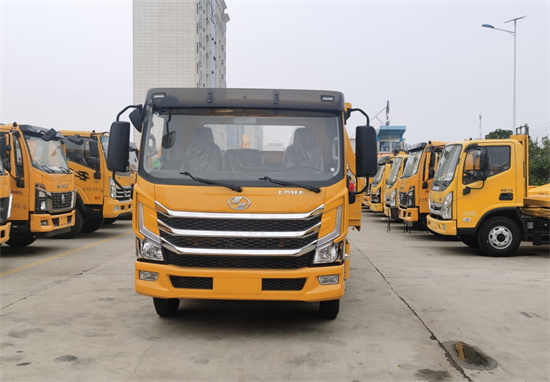 上汽躍進(jìn)藍(lán)牌清障車(chē)8噸板一拖二清障車(chē)推薦