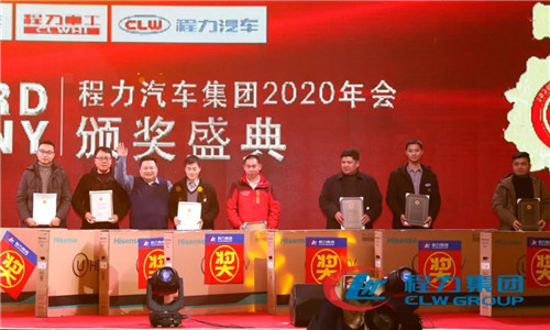 　“四五”期間增長的亮點項目為：委改、軍品、底盤、外貿(mào)、新能源車、商務車、應急車制造、隨車裝備制造、高端專用制造、配套件制造等十大領域集中發(fā)力。