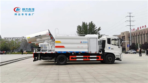 國(guó)內(nèi)疫情剛剛得到了有效的抑制，正在有序的，安全的投入復(fù)工復(fù)產(chǎn)之時(shí)，疫情在國(guó)外大爆發(fā)，大流行，新冠肺炎全球蔓延。面對(duì)疫情我們沒(méi)有被打倒，在困難之際伸出援手，拿出我們力所能及的力量幫助國(guó)外防控疫情。