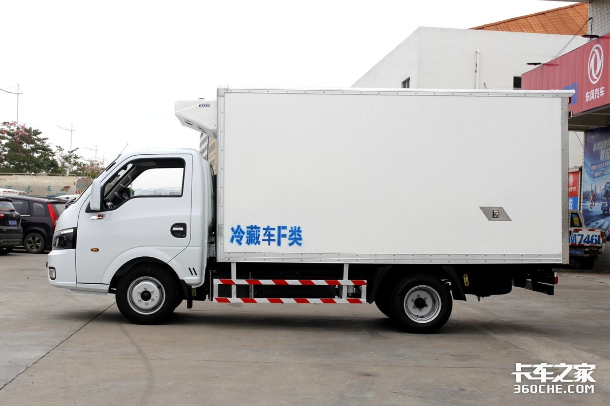 2.3L全柴機&nbsp;途逸冷藏車可以合規(guī)拉1.8噸