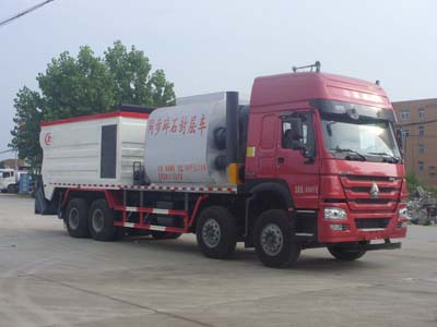 國五重汽前四后八同步碎石封層車